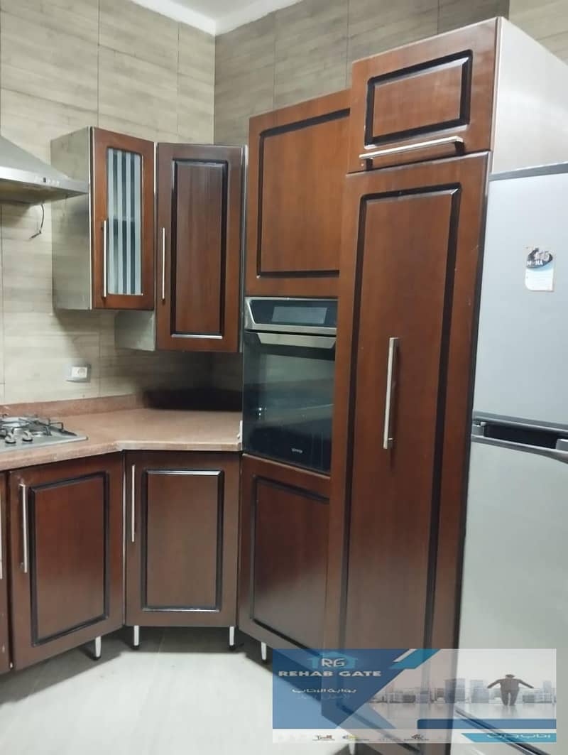 8 450a6e0f-85e3-43f0-901b-858c7a530562. jpg