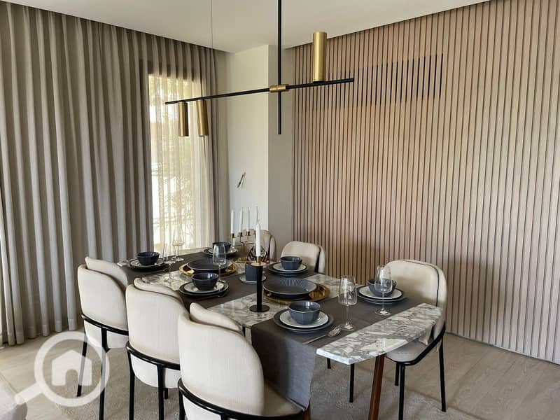 3 photo_2025-03-07_22-52-29. jpg