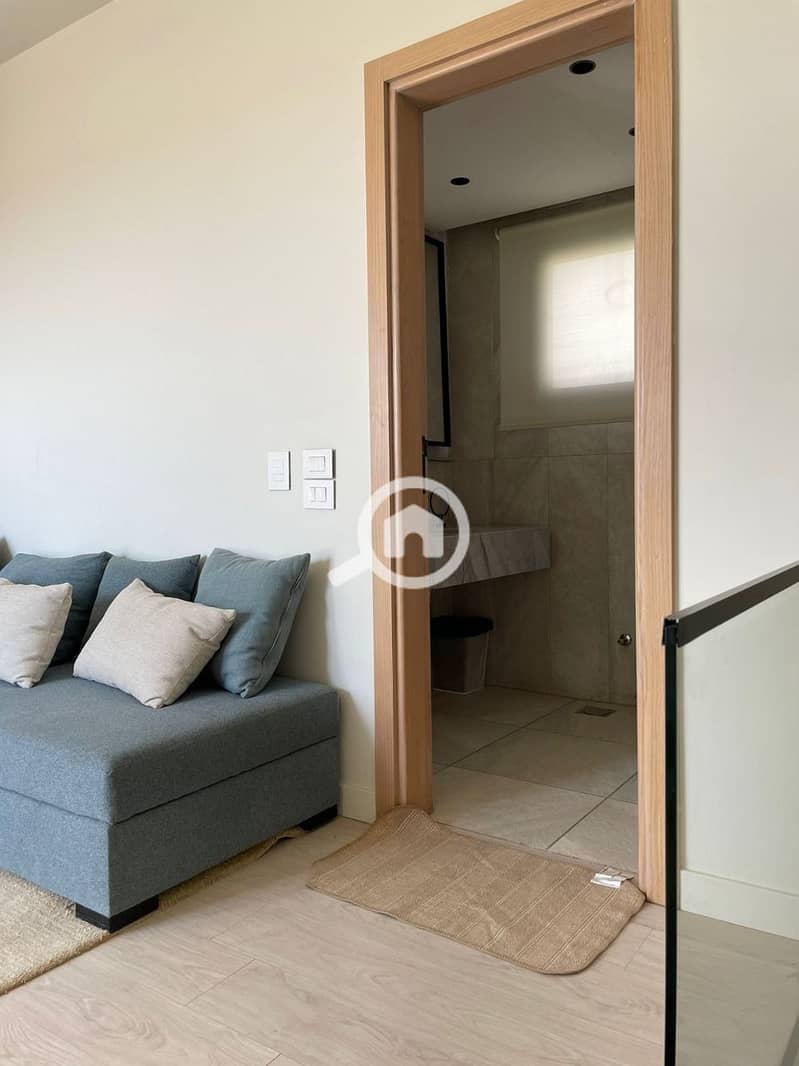 5 photo_2025-03-07_22-52-40. jpg