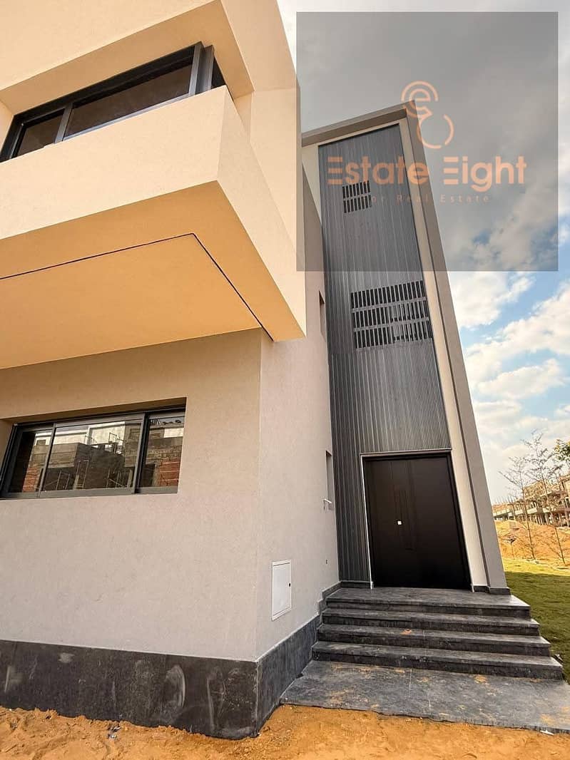 7 WhatsApp Image 2025-12-18 at 2.06. 21 PM (1). jpeg