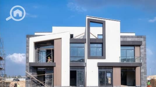 فیلا 5 غرف نوم للبيع في 6 أكتوبر، الجيزة - WhatsApp Image 2024-08-08 at 12.24. 13_bd531265. jpg