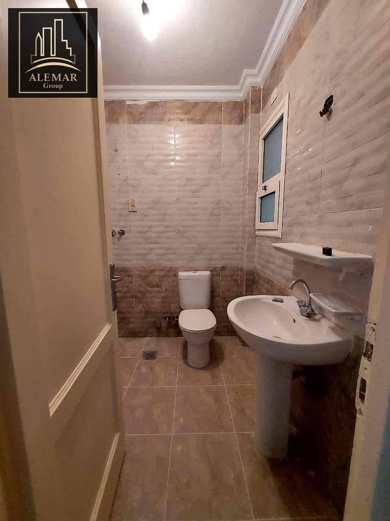 3 d6de4f29-d558-4e83-b8b9-172a99062326. jpg