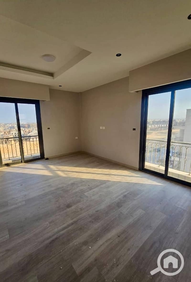 5 WhatsApp Image 2025-12-18 at 2.19. 28 PM (4). jpeg