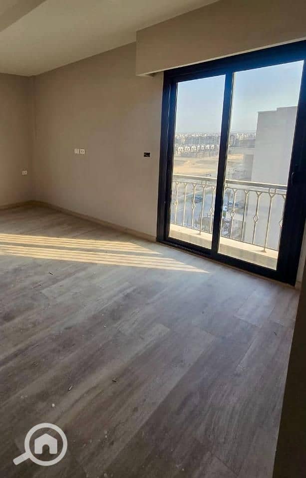 7 WhatsApp Image 2025-12-18 at 2.19. 28 PM (2). jpeg