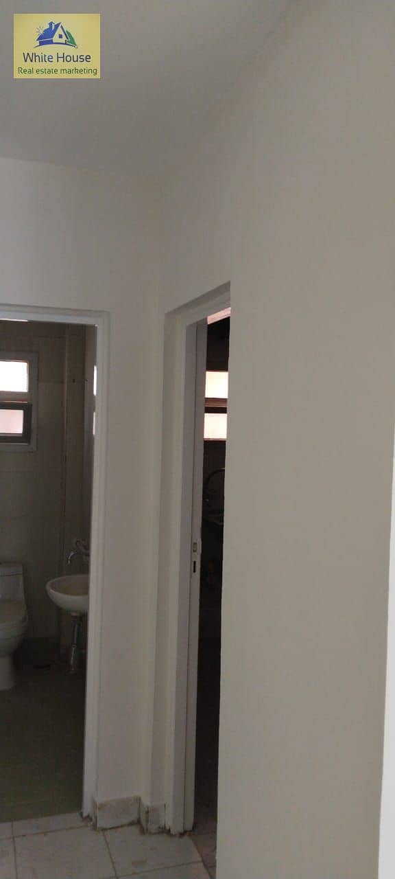 10 86348b1a-a526-4f7a-8836-a3cf691df72a. jpg