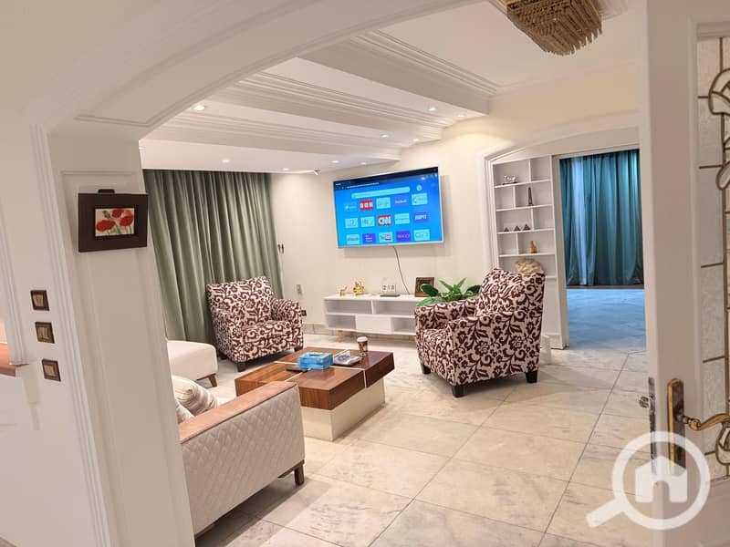 6 2db60936-bfb8-4d8b-b817-8d4589cd2b18. jpeg