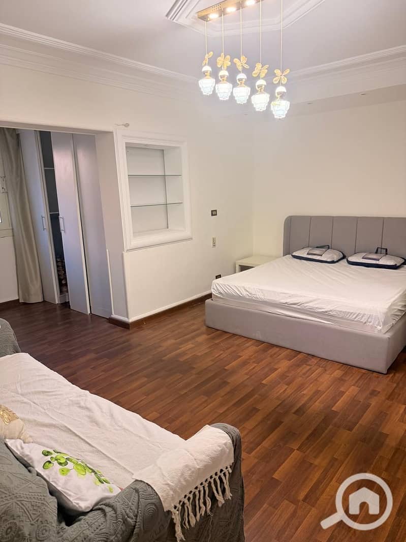 12 819b0cfe-1f00-4d6c-aaac-92bb638add17. jpeg