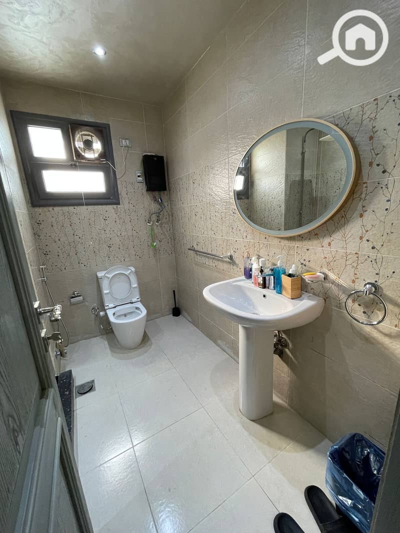 4 WhatsApp Image 2025-12-18 at 14.35. 30 (2). jpeg