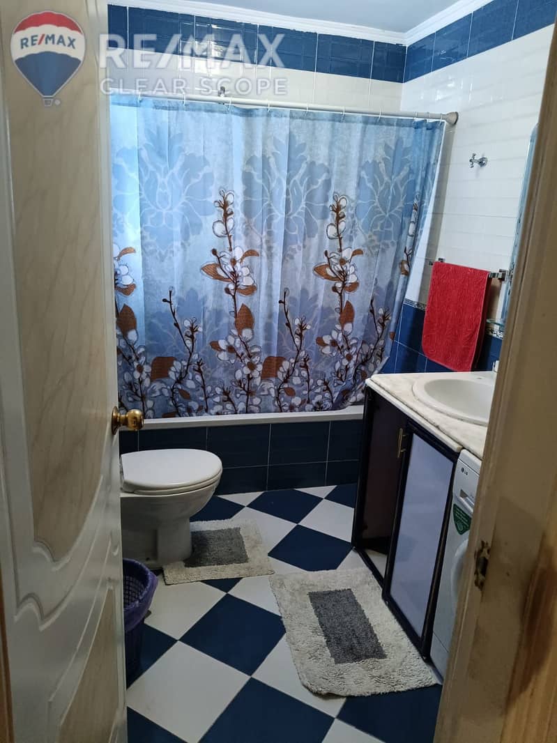 10 eee8c077-1850-4650-820b-ecac237db91f. jpg