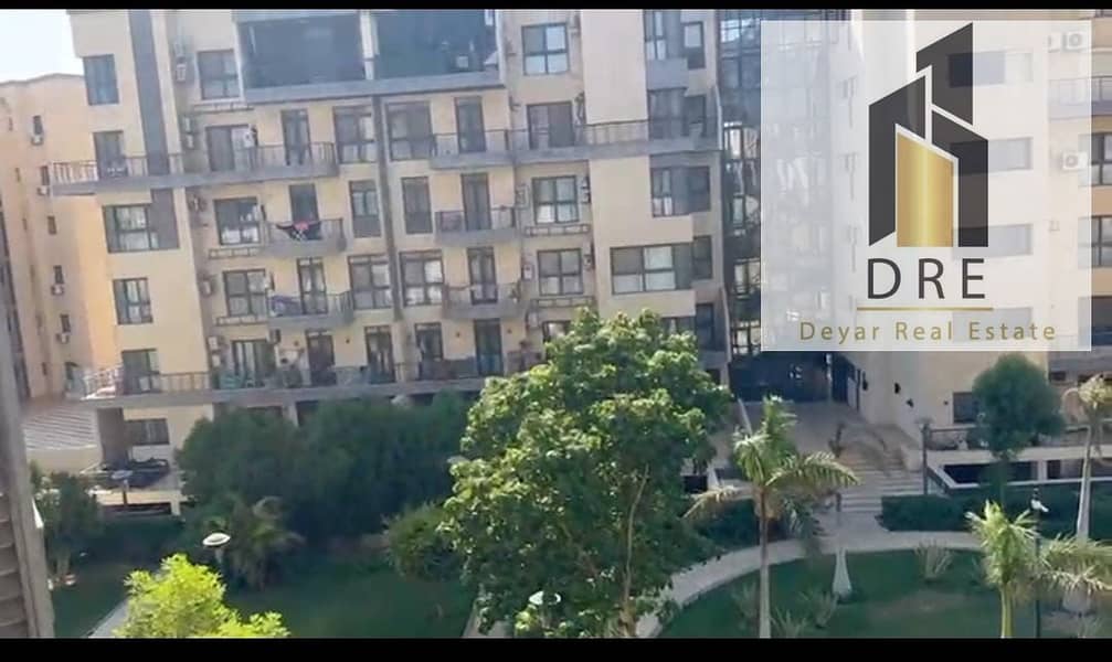 9 5296835a-a10b-4bae-bd06-46a27b9ad324. jpg