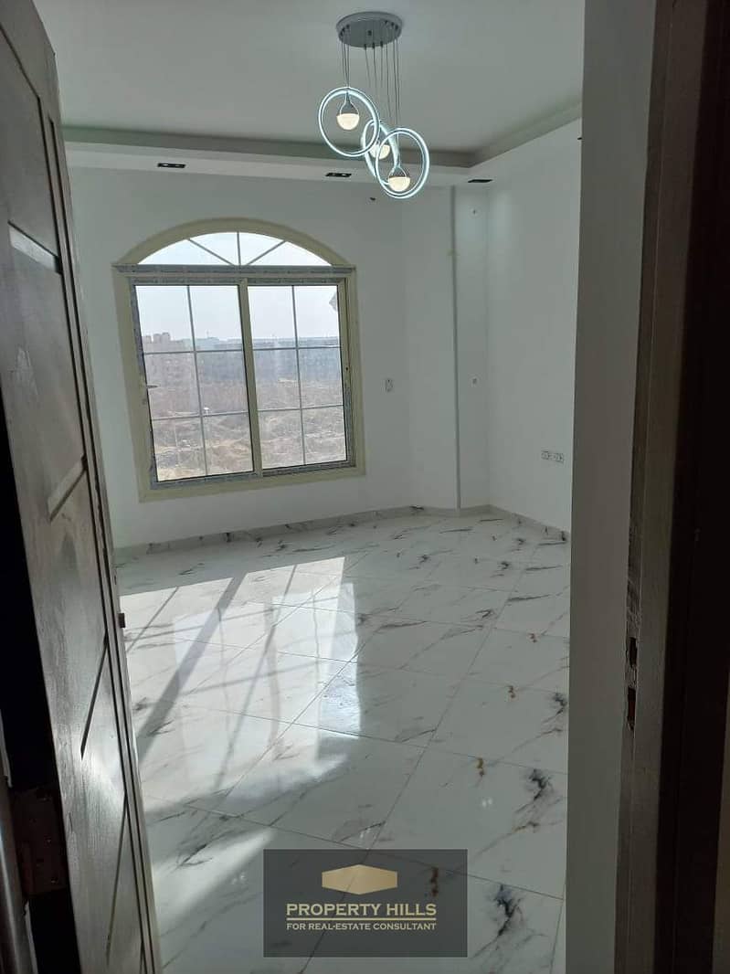 12 af29a179-f779-4556-8c66-18fe5b4ca378. jpg