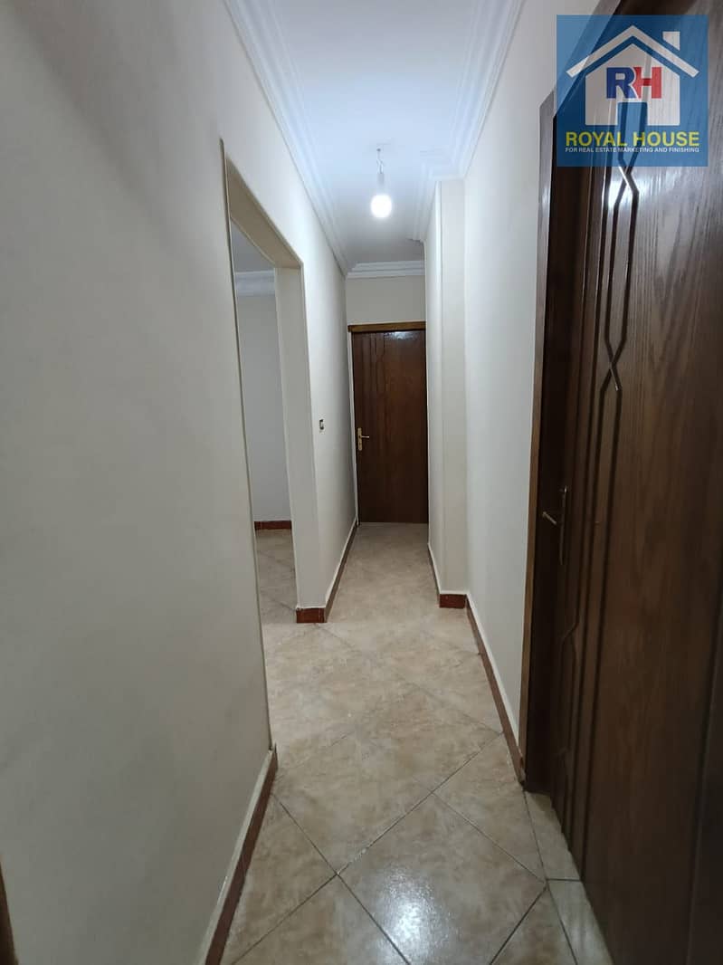 2 94d8e7f3-7ff3-48a2-bce2-95f194055817. jpeg