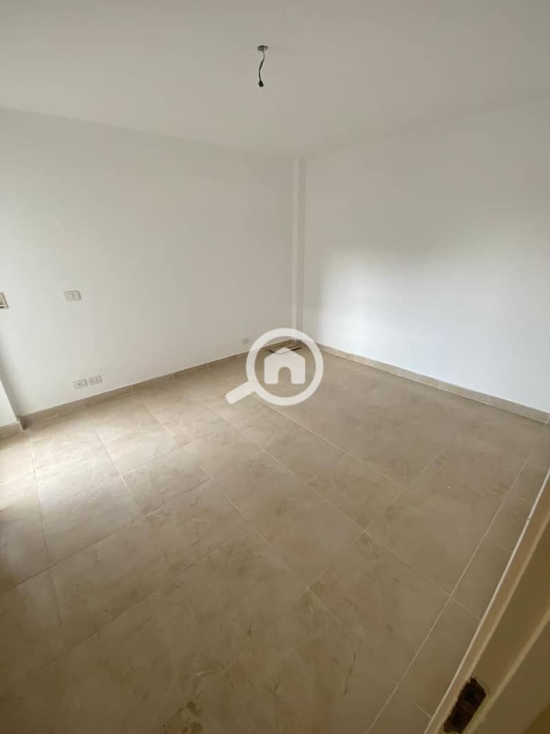 10 WhatsApp Image 2025-04-10 at 5.49. 58 PM. jpeg