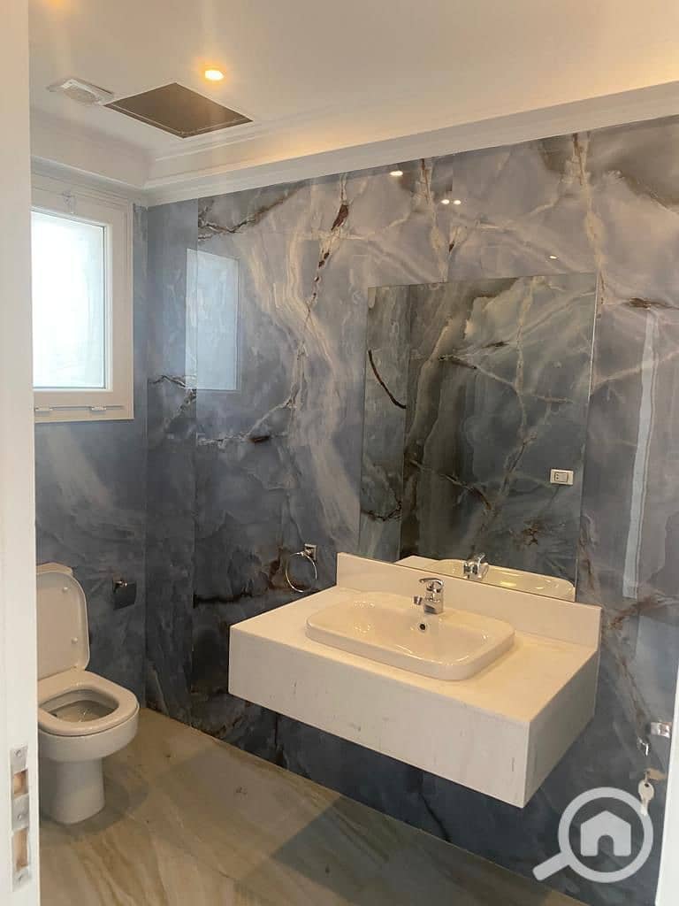 5 WhatsApp Image 2025-12-18 at 2.55. 42 PM (1). jpeg