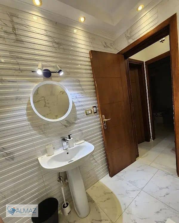 5 WhatsApp Image 2025-12-18 at 3.10. 53 PM (1). jpeg