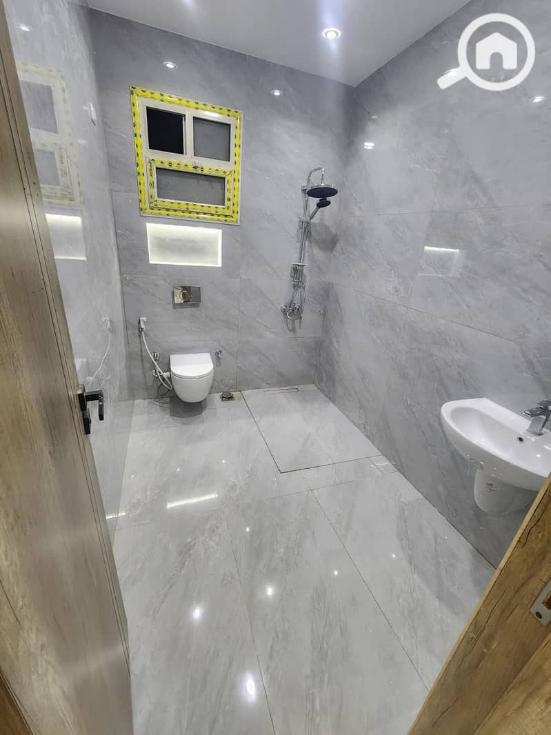 7 WhatsApp Image 2025-10-12 at 7.43. 17 PM. jpeg