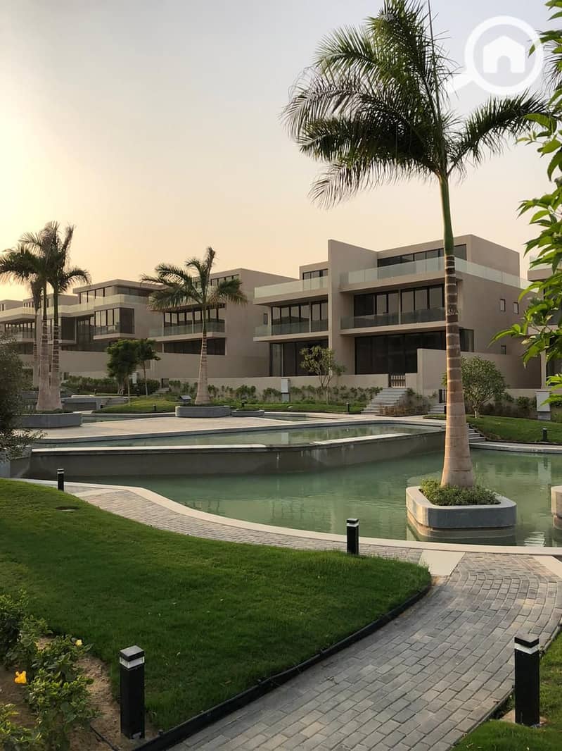 7 64fd3ee2-5fff-4c7d-a066-bcb5651e113a. jpg