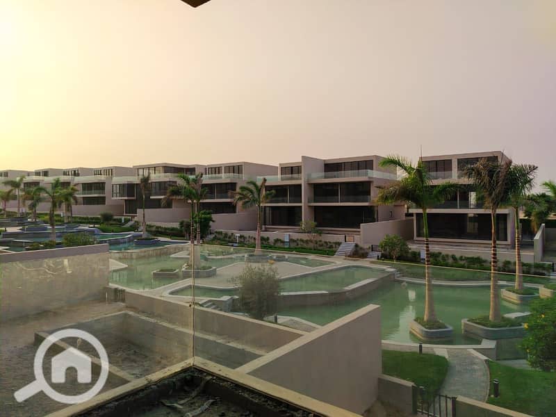 9 b0789d54-8635-4b28-8199-aea152cddda7. jpg