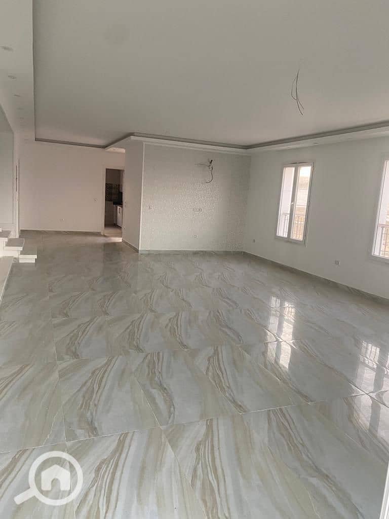 6 WhatsApp Image 2025-12-18 at 2.55. 39 PM (1). jpeg