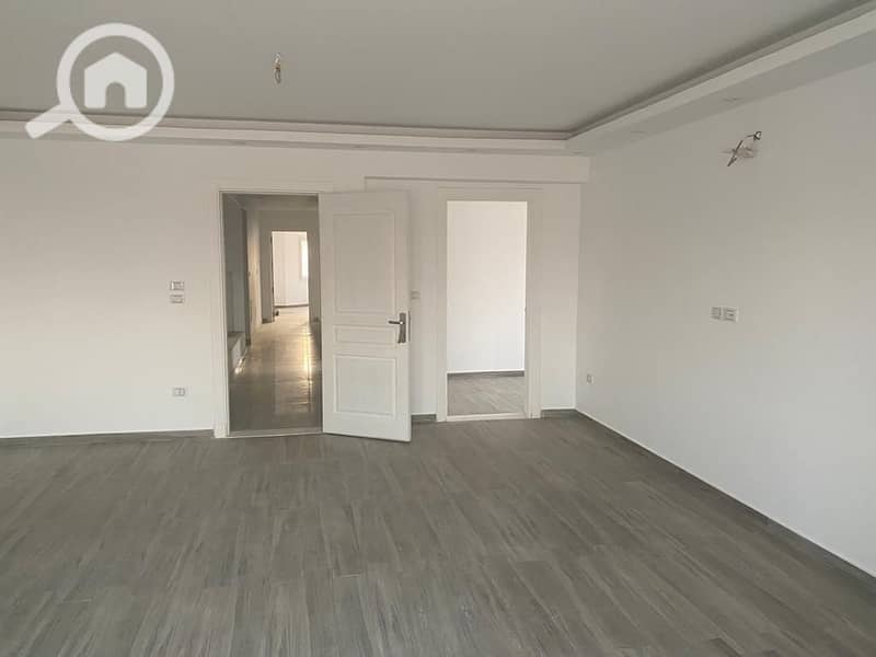 15 WhatsApp Image 2025-12-18 at 2.55. 42 PM (1). jpeg