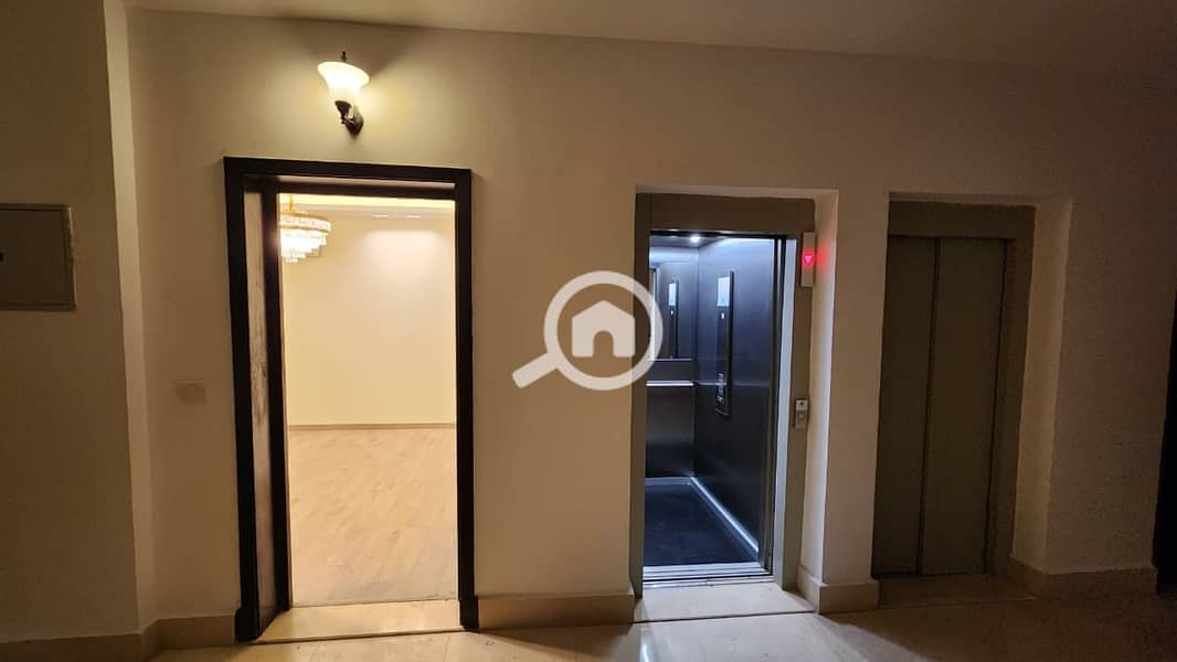 8 WhatsApp Image 2025-12-18 at 14.03. 34 (1). jpeg