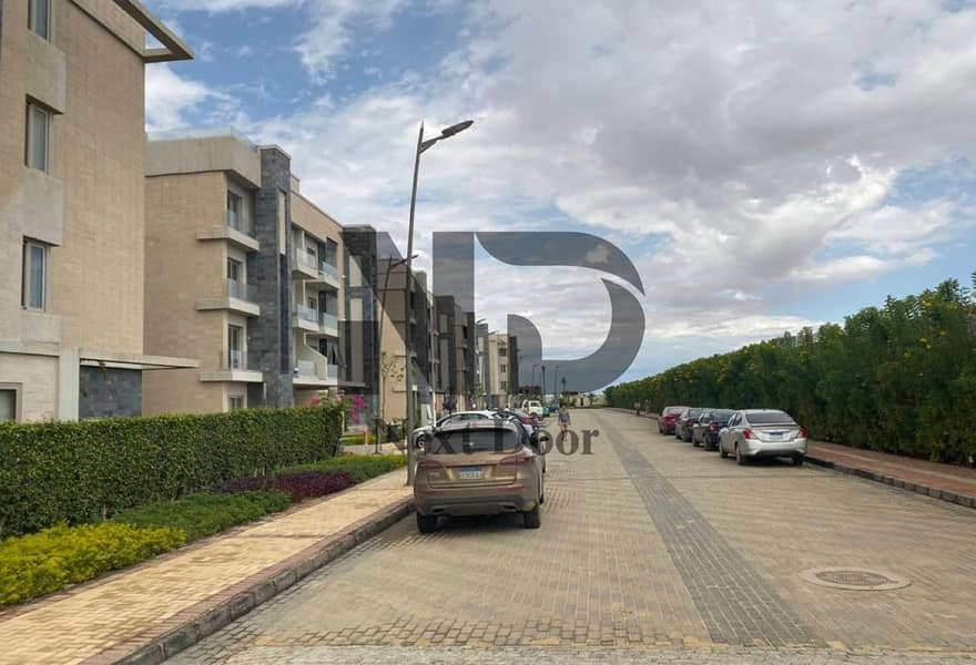 8 05f7c536-dec7-470e-96c6-6126e5ca1c5c. jpg