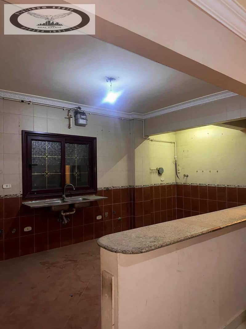 8 f71d6389-4b88-482d-be99-fd82a8e583e1. jpg