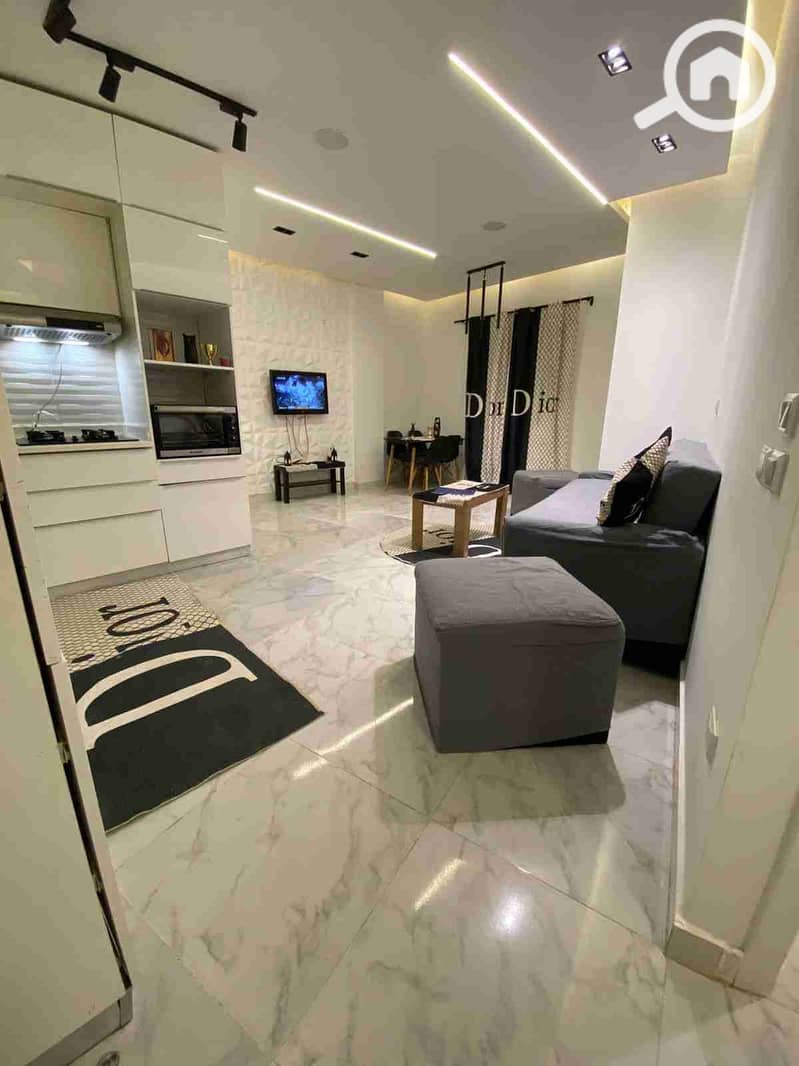 1000221412. jpg 1000221412. jpg