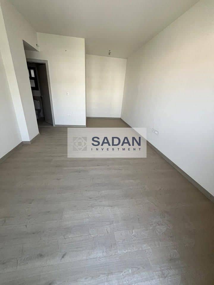 2 d7716daf-40d8-49e0-b524-a932b34d337d. jpeg