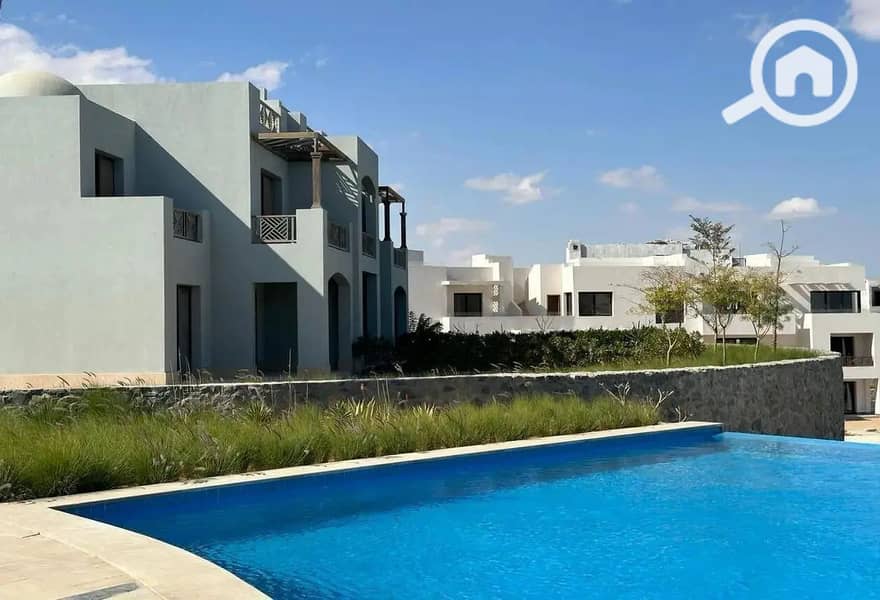 10 5489213-b8c99o. jpg