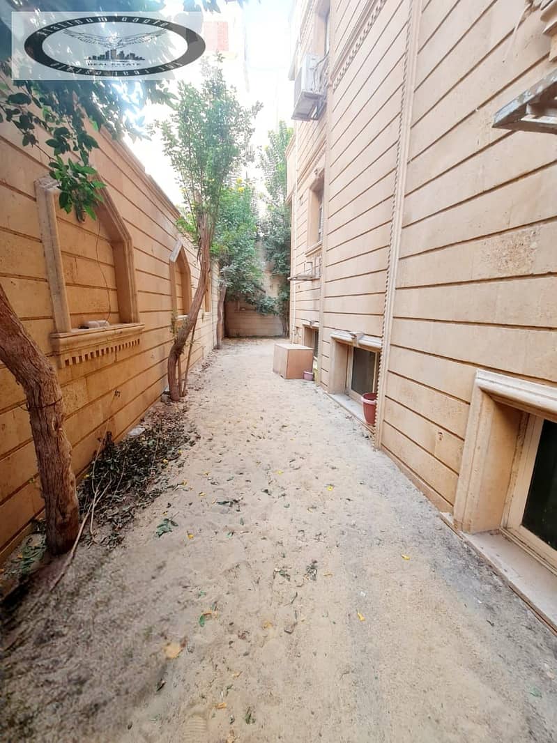 7 ec5309b5-6f9d-43ac-ad93-2f104277ef8c. jpg