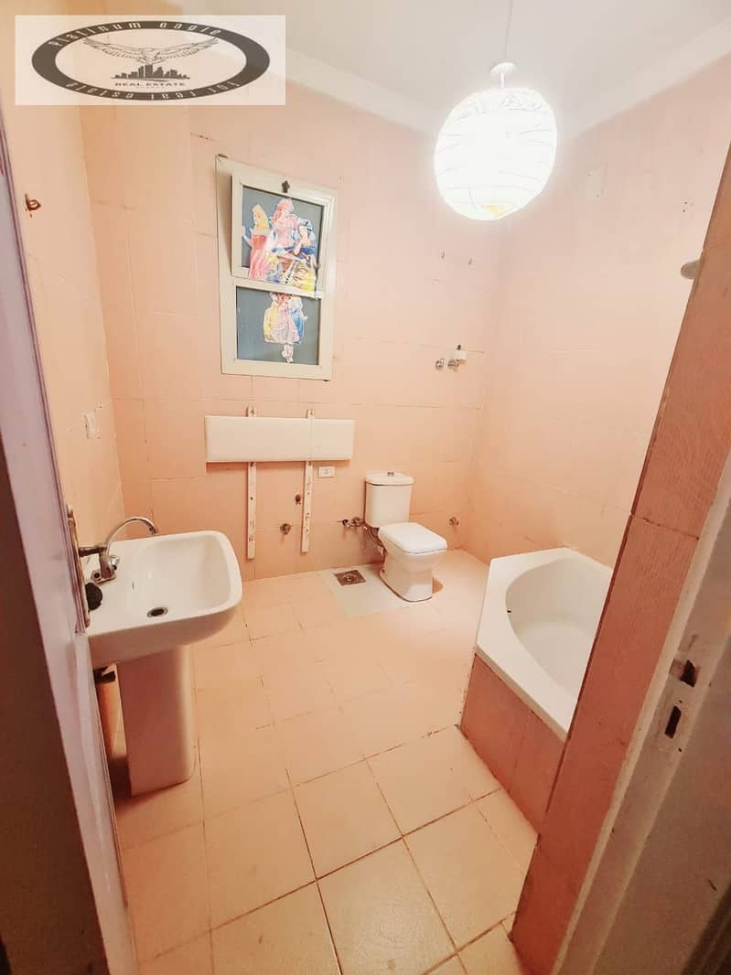 17 9637df58-0dda-4e3f-a1dd-628b9811a8d2. jpg