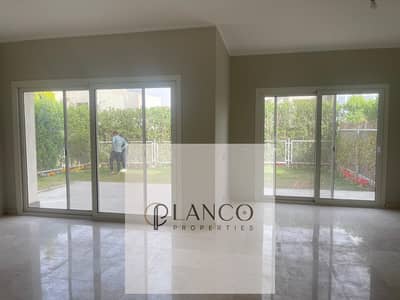 5 Bedroom Townhouse for Sale in 6th of October, Giza - 2. jpg