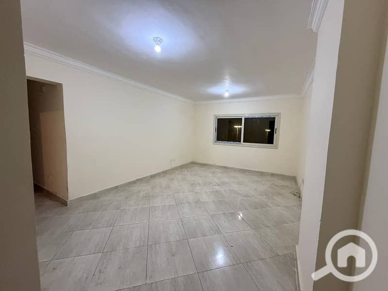 5 WhatsApp Image 2025-12-02 at 16.33. 16_3059698b. jpg