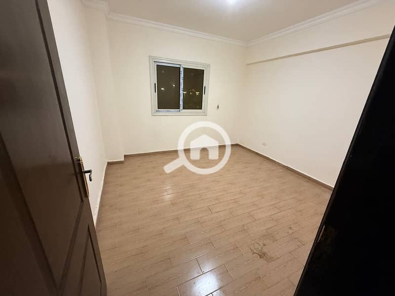 6 WhatsApp Image 2025-12-02 at 16.33. 16_0530f586. jpg