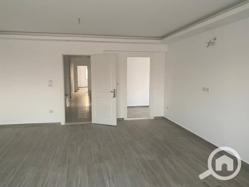 7 WhatsApp Image 2025-12-18 at 3.43. 26 PM. jpeg