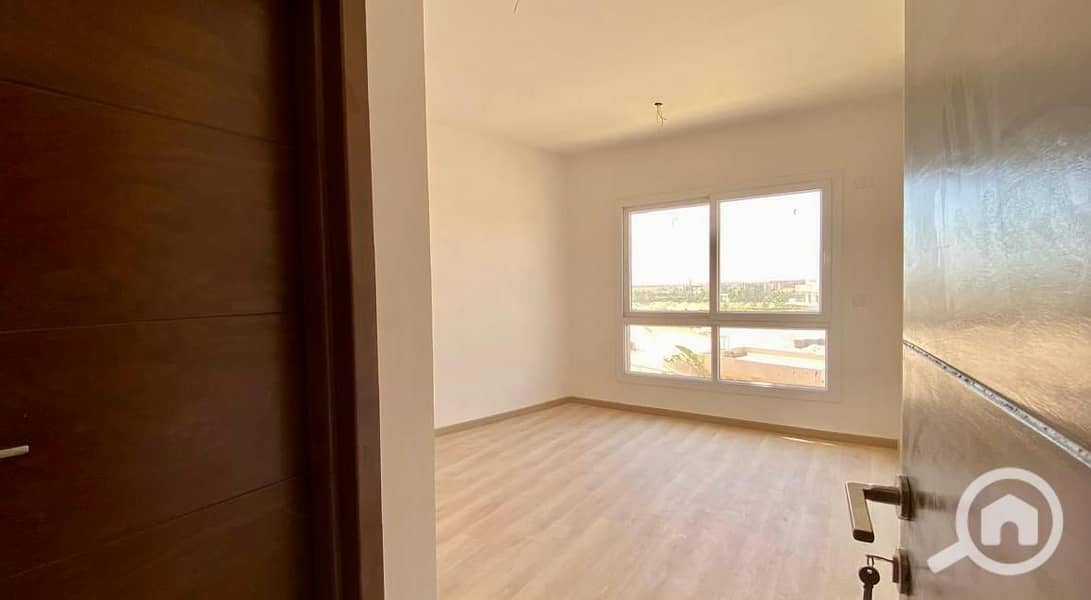 4 WhatsApp Image 2025-12-18 at 3.48. 50 PM (3). jpeg