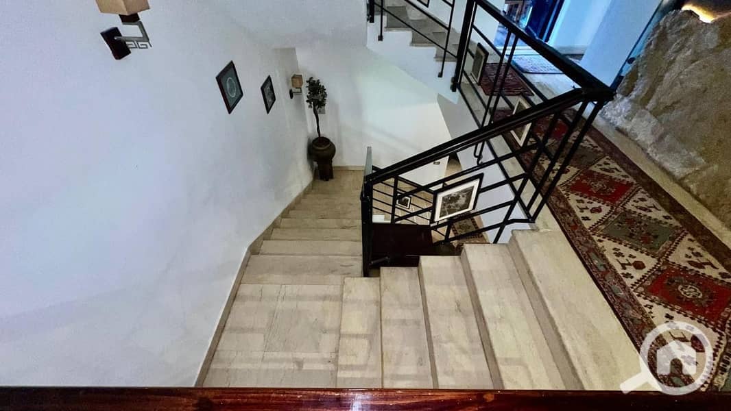 11 0043a1f9-ba6e-4e06-9739-e09ede7afbc9. jpeg