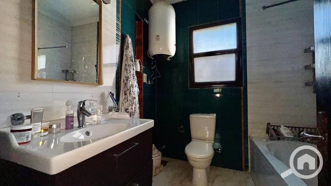 14 3ca18ba5-360a-4ef4-803d-5356557903fe. jpeg