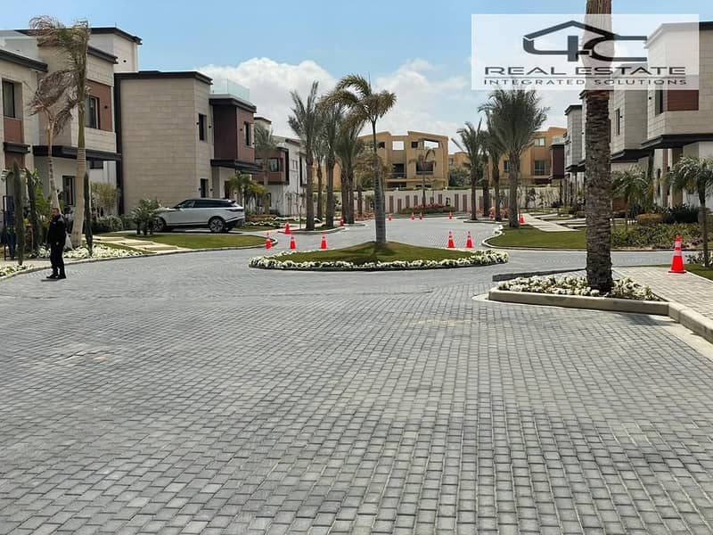 4 WhatsApp Image 2025-12-18 at 1.44. 49 PM (1). jpeg