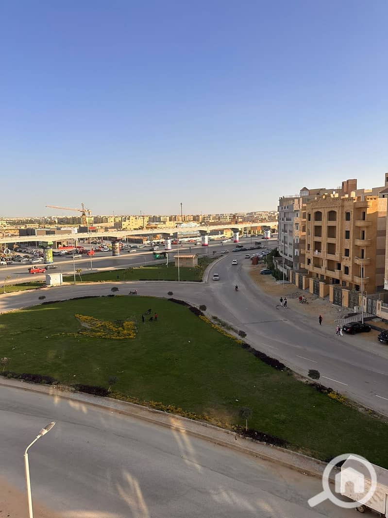 4 d3de367d-7a21-48dd-9775-6384d7b0eba3. jpeg