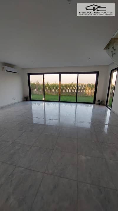 فیلا 4 غرف نوم للايجار في مدينة الشروق، القاهرة - WhatsApp Image 2025-12-17 at 8.44. 17 PM (1). jpeg