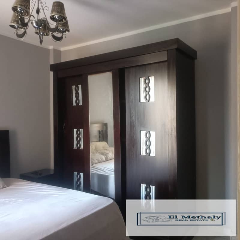 4 4382fdfc-622b-4904-83ba-ccc42a0bfe33. jpg