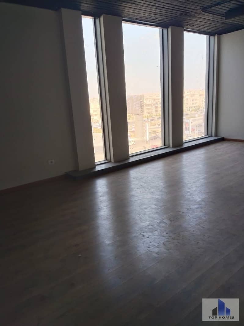 4 WhatsApp Image 2025-12-17 at 12.10. 30 PM (2). jpeg