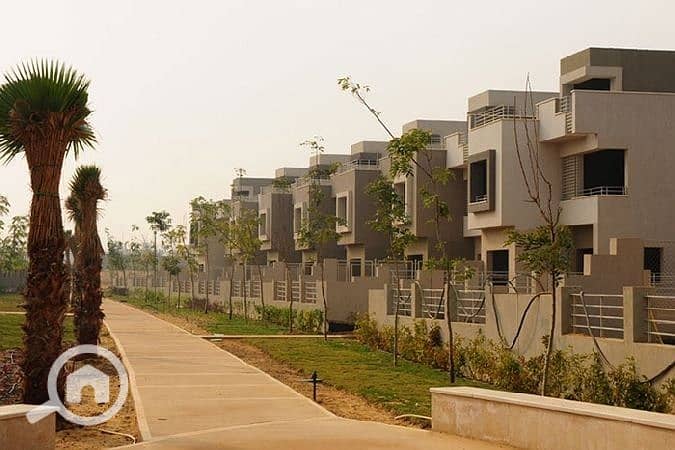 7 747f922e-1171-46de-9013-a71e9c6023b0. jpg