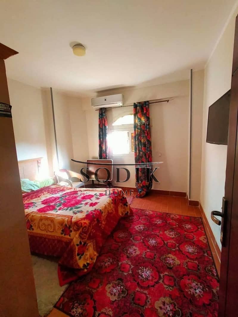 4 77a7a0ee-6355-49b5-a1ae-b46e9b1f213f. jpg