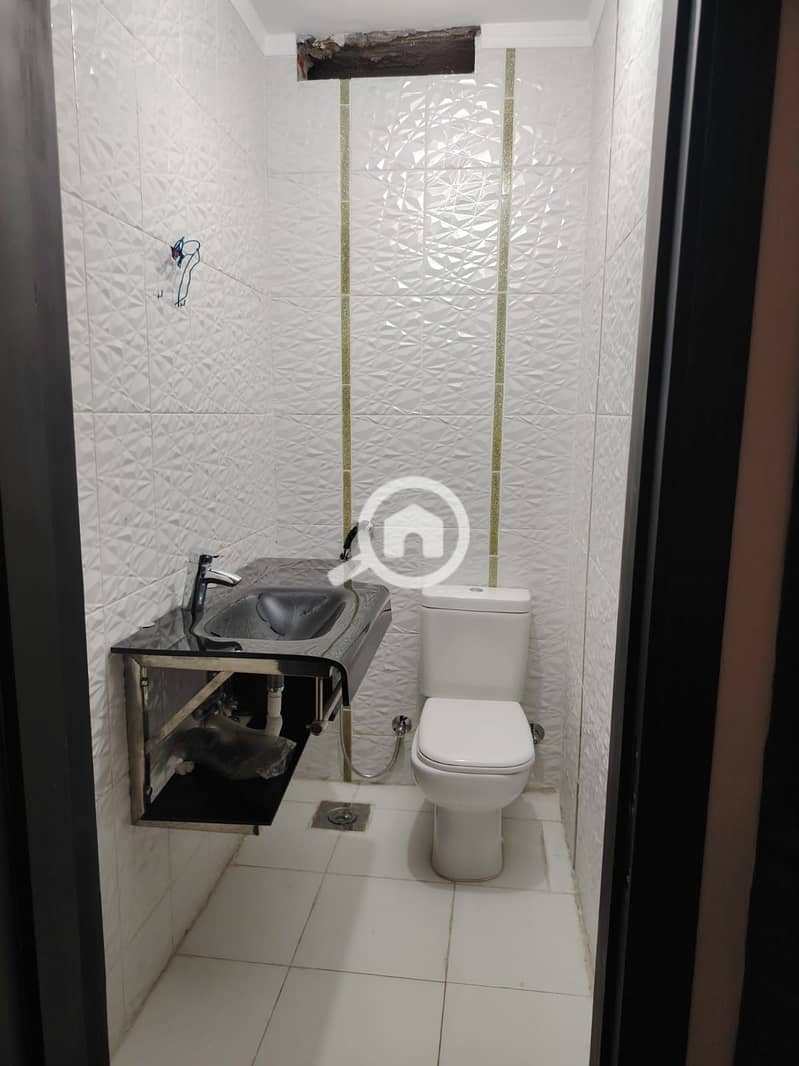 8 WhatsApp Image 2025-11-24 at 12.55. 07 PM. jpeg