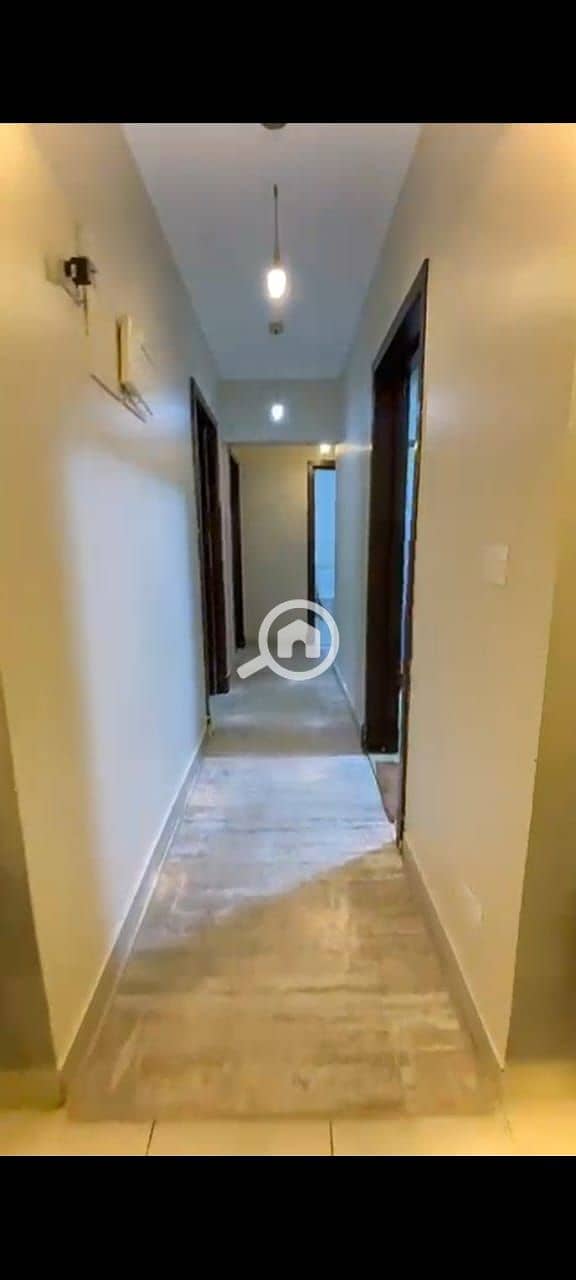 8 6e054ce5-fc4a-4a55-8fca-063f816d2812. jpeg