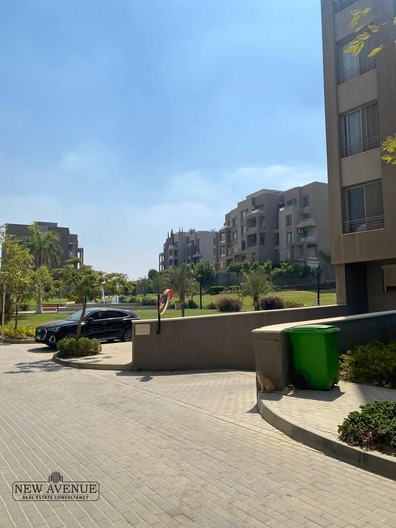 14 cfb2124c-05b7-4722-8d06-66b2920953c3. jpg