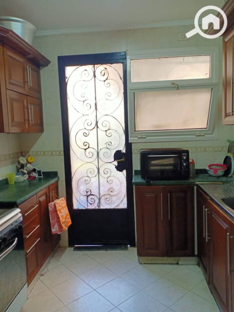 8 75ff819c-b0f3-4b88-9eaf-85e3a75e661b. jpeg